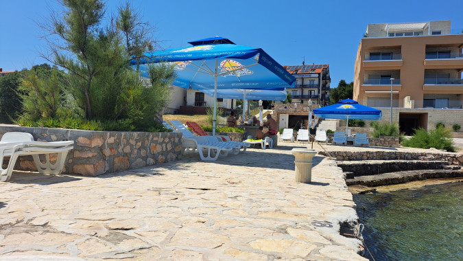 Pláž, Apartmány Štiz poblíž moře, Betina, Murter, Chorvatsko Betina