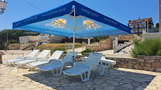 Pláž, Apartmány Štiz poblíž moře, Betina, Murter, Chorvatsko Betina