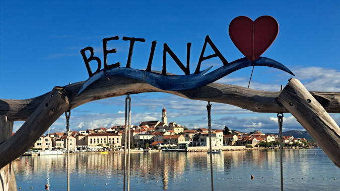 BETINA, Apartmani Štiz u blizini mora, Betina, Murter Betina