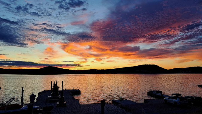 Kuća i vrt, Apartmani Štiz u blizini mora, Betina, Murter Betina