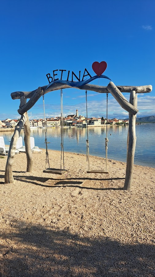 BETINA, Apartmani Štiz u blizini mora, Betina, Murter Betina