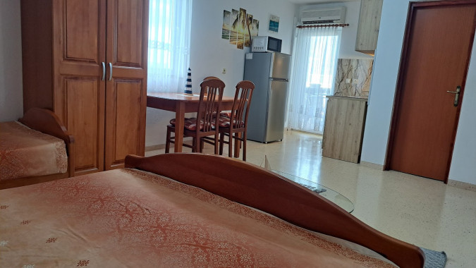 Studio 34, Štiz Apartments near the sea, Betina, Murter, Croatia Betina