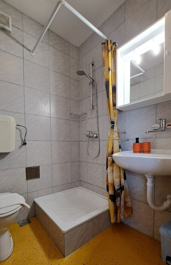 Studio 23, Štiz Apartments near the sea, Betina, Murter, Croatia Betina