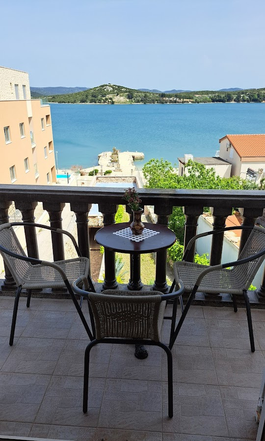 Apartman 22, Apartmány Štiz poblíž moře, Betina, Murter, Chorvatsko Betina